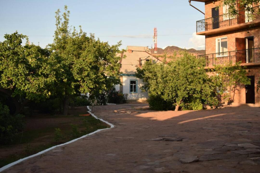 Taj Altyn Hotel Kaji-Say Luaran gambar